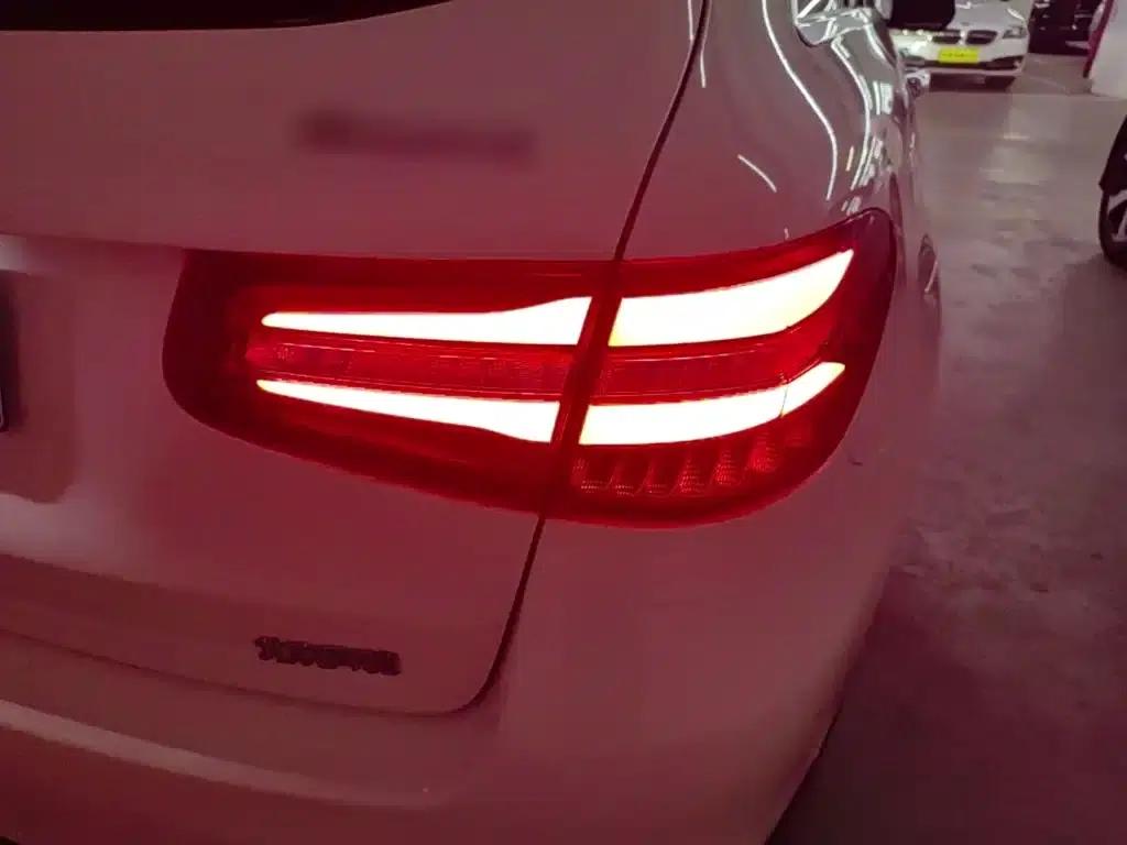 2017 Mercedes-Benz GLC 260 4MATIC Luxury — миниатюра 8