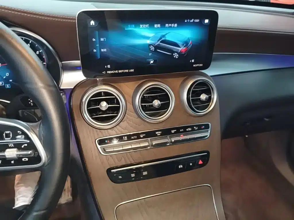 Mercedes-Benz GLC 2022 Facelift - GLC 260 L 4MATIC Luxury — миниатюра 13