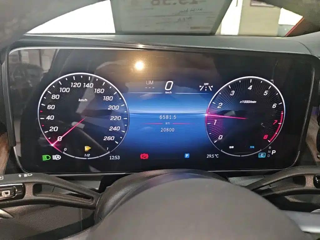 2024 Mercedes-Benz GLC 300 L 4MATIC Dynamic 7-seater — миниатюра 12