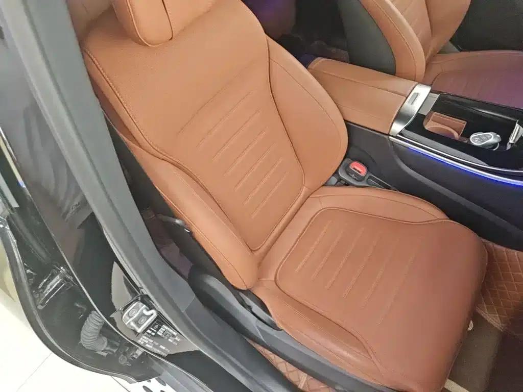 2024 Mercedes-Benz GLC 300 L 4MATIC Dynamic 7-seater — миниатюра 25