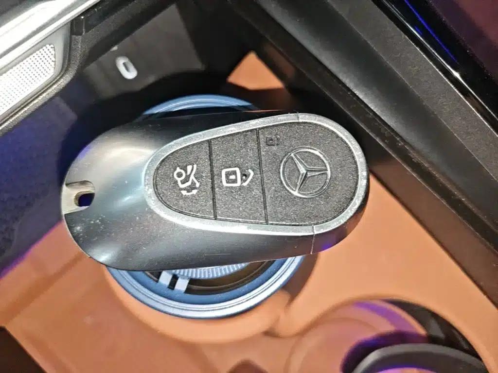 2024 Mercedes-Benz GLC 300 L 4MATIC Dynamic 7-seater — миниатюра 9