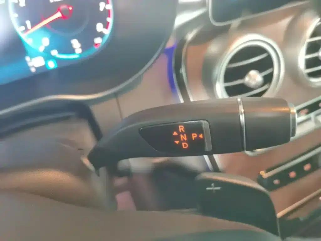 2020 Mercedes-Benz GLC 260 L 4MATIC Luxury — миниатюра 14