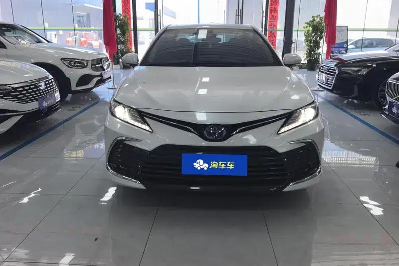 Camry 2021 Hybrid 2.5HGVP Leading Edition — миниатюра 2