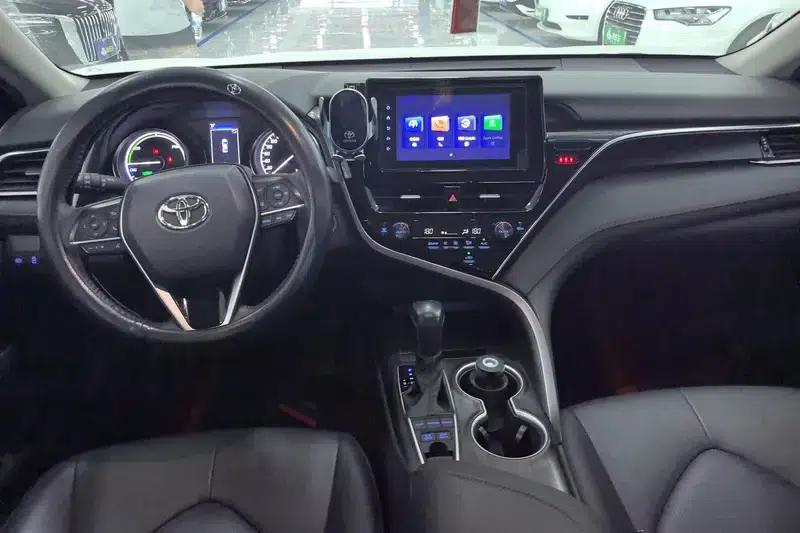 Camry 2021 Hybrid 2.5HGVP Leading Edition — миниатюра 12