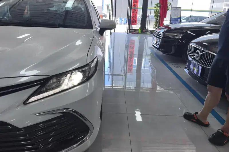 Camry 2021 Hybrid 2.5HGVP Leading Edition — миниатюра 5