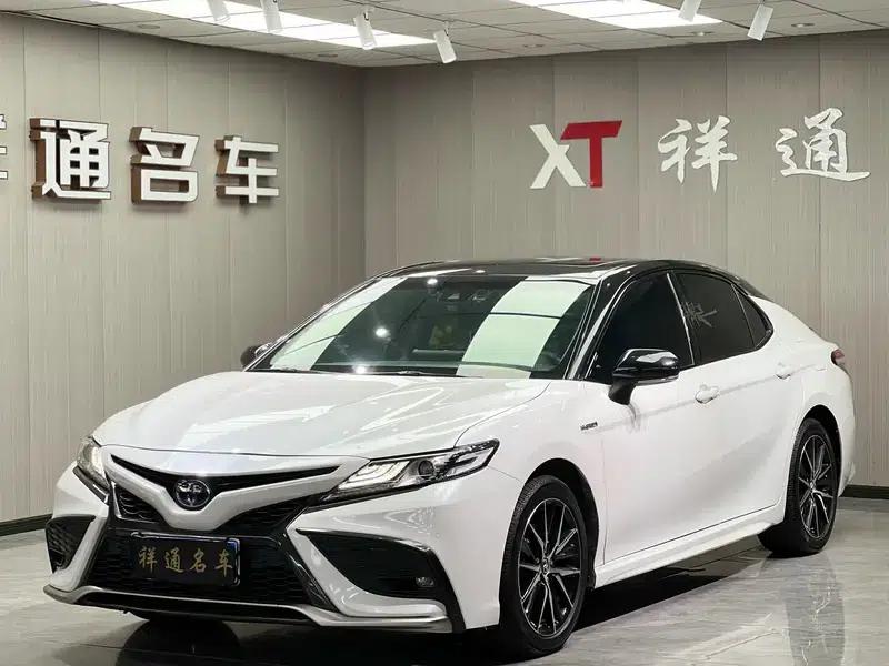 Camry 2021 Hybrid 2.5HS Sport Edition — миниатюра 1