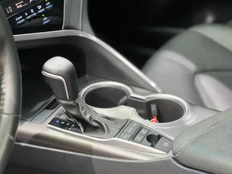 Camry 2021 Hybrid 2.5HS Sport Edition — миниатюра 12