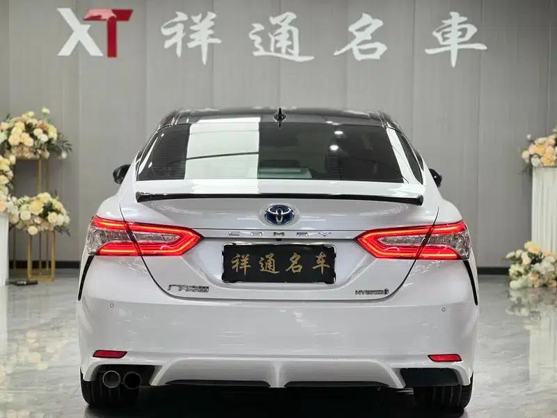 Camry 2021 Hybrid 2.5HS Sport Edition — миниатюра 5
