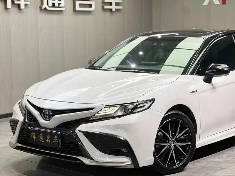 Camry 2021 Hybrid 2.5HS Sport Edition — миниатюра 8