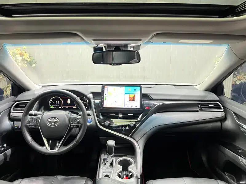 Camry 2021 Hybrid 2.5HS Sport Edition — миниатюра 9