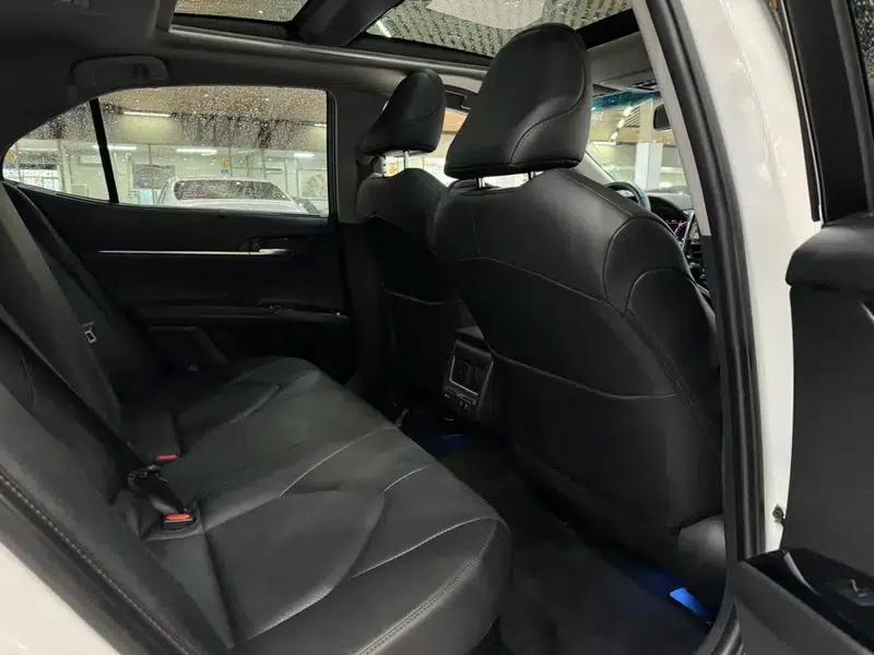 Camry 2021 Hybrid 2.5HQ Flagship Edition — миниатюра 11
