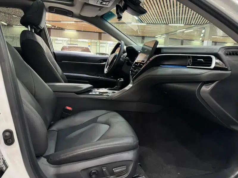 Camry 2021 Hybrid 2.5HQ Flagship Edition — миниатюра 13