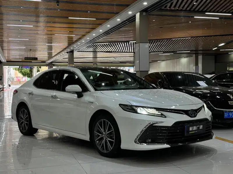 Camry 2021 Hybrid 2.5HQ Flagship Edition — миниатюра 3
