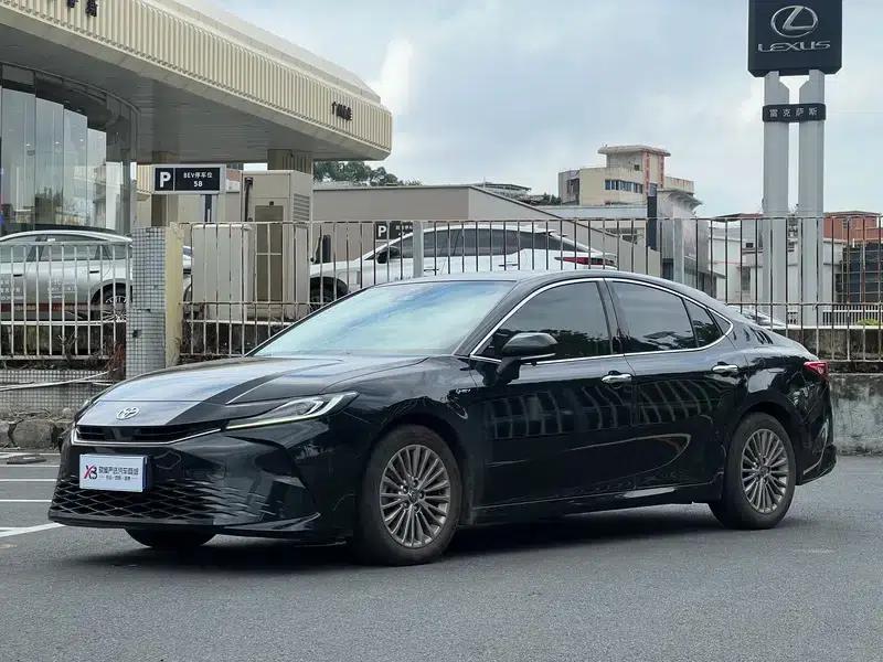 2024 Camry Hybrid 2.0HGVP Luxury Edition — миниатюра 1