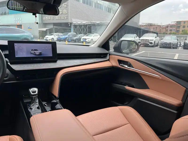 2024 Camry Hybrid 2.0HGVP Luxury Edition — миниатюра 14