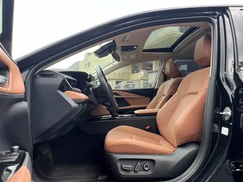 2024 Camry Hybrid 2.0HGVP Luxury Edition — миниатюра 15