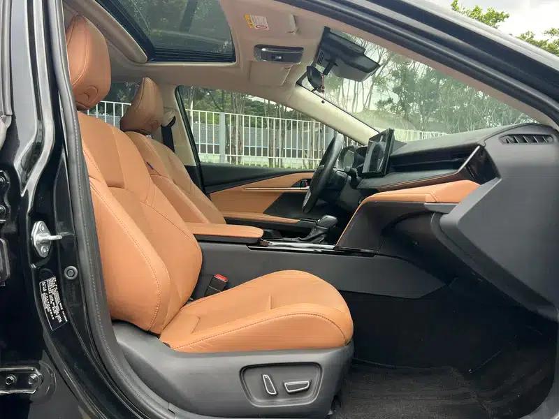 2024 Camry Hybrid 2.0HGVP Luxury Edition — миниатюра 18