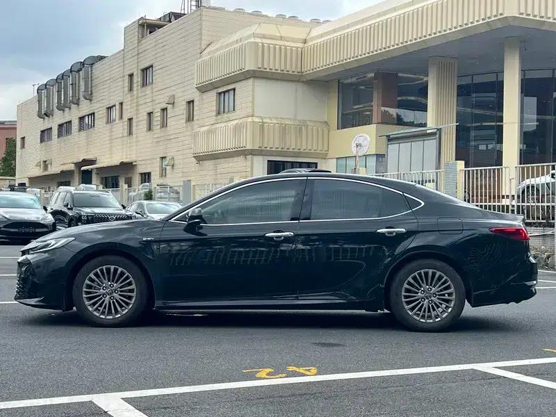 2024 Camry Hybrid 2.0HGVP Luxury Edition — миниатюра 4