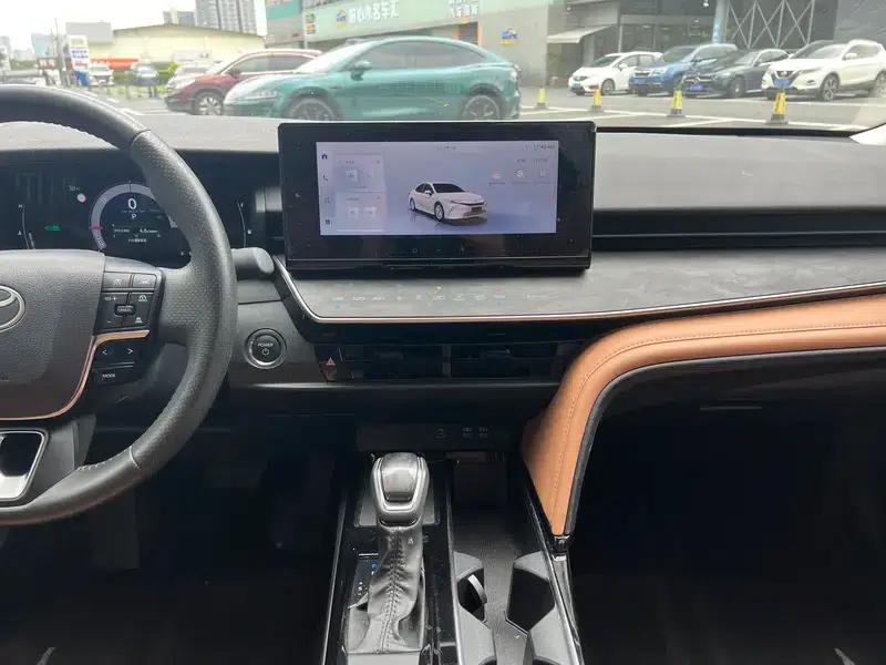 2024 Camry Hybrid 2.0HGVP Luxury Edition — миниатюра 8