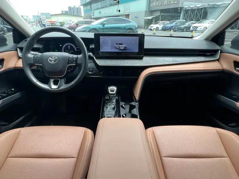2024 Camry Hybrid 2.0HGVP Luxury Edition — миниатюра 9