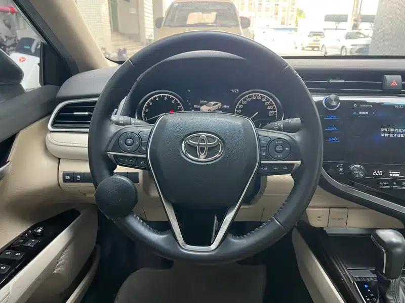 Camry 2019 Facelift 2.0G Luxury Edition — миниатюра 16