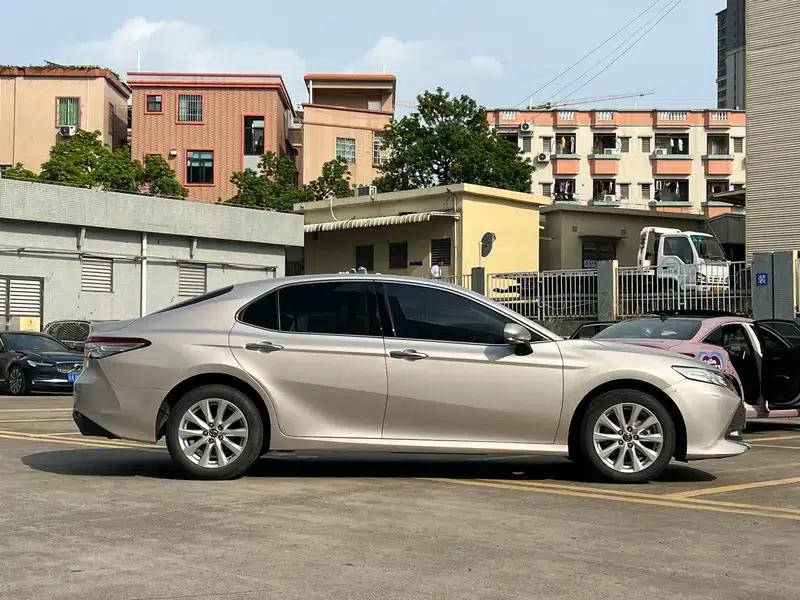 Camry 2019 Facelift 2.0G Luxury Edition — миниатюра 8
