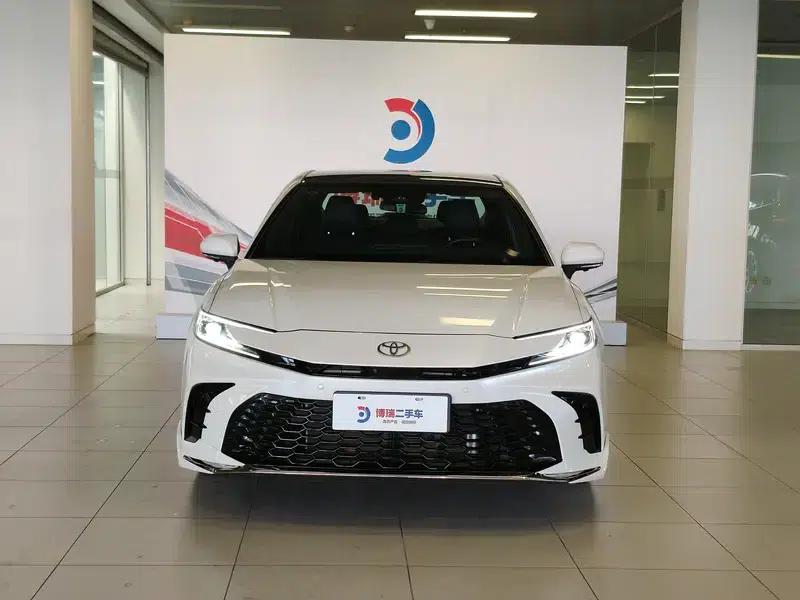 2024 Camry Hybrid 2.0HXS Sport Plus Edition — миниатюра 2
