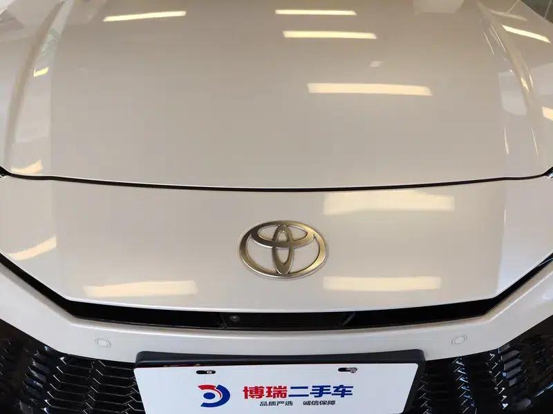 2024 Camry Hybrid 2.0HXS Sport Plus Edition — миниатюра 13