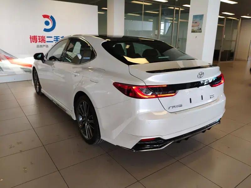 2024 Camry Hybrid 2.0HXS Sport Plus Edition — миниатюра 4
