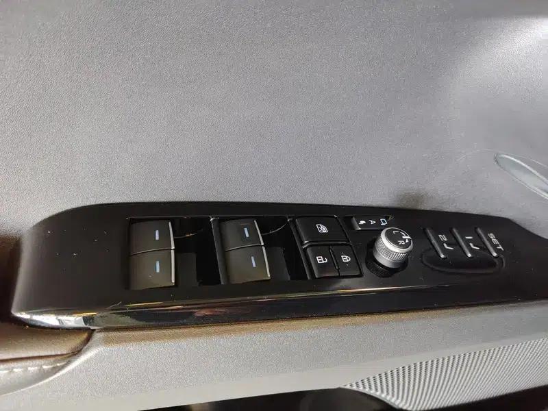 2024 Camry Hybrid 2.0HXS Sport Plus Edition — миниатюра 35
