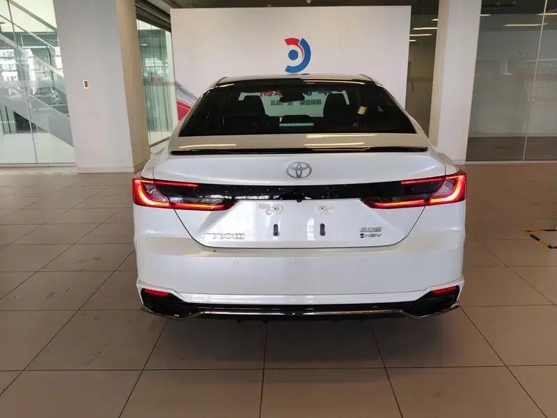 2024 Camry Hybrid 2.0HXS Sport Plus Edition — миниатюра 5