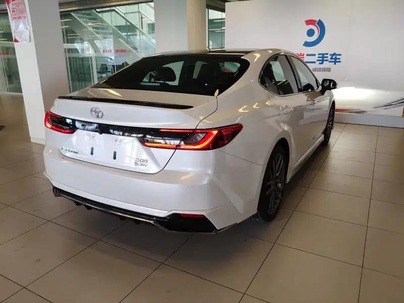 2024 Camry Hybrid 2.0HXS Sport Plus Edition — миниатюра 6