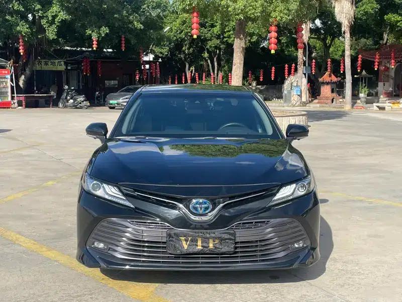 Camry 2019 Facelift Hybrid 2.5HG Luxury Edition — миниатюра 2