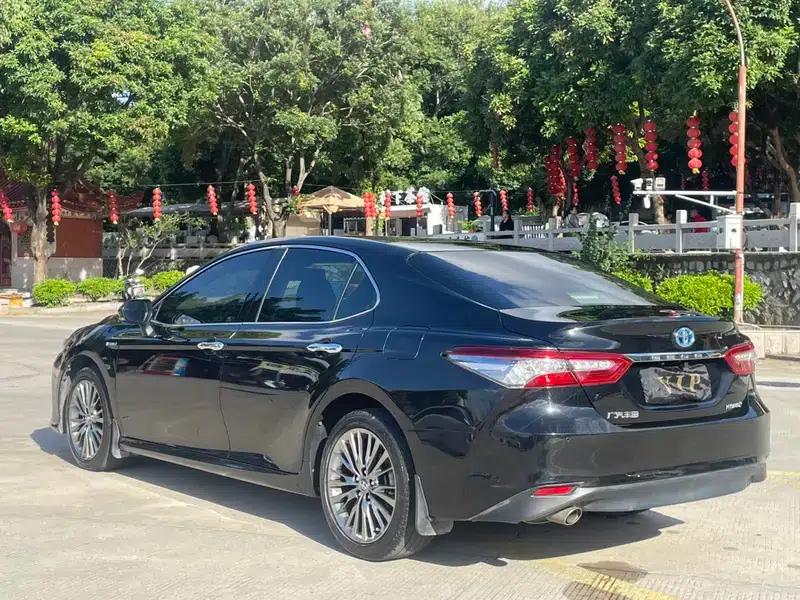 Camry 2019 Facelift Hybrid 2.5HG Luxury Edition — миниатюра 4