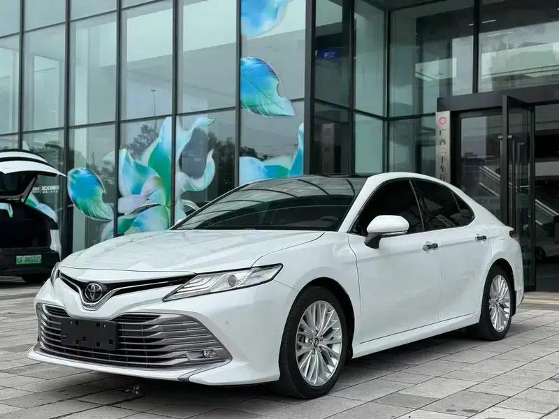 Camry 2019 Facelift 2.5G Luxury Edition — миниатюра 1