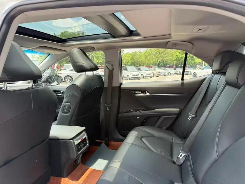 Camry 2019 Hybrid 2.5HG Luxury Edition (China VI Emission Standard) — миниатюра 12