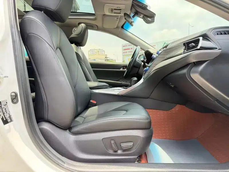 Camry 2019 Hybrid 2.5HG Luxury Edition (China VI Emission Standard) — миниатюра 14