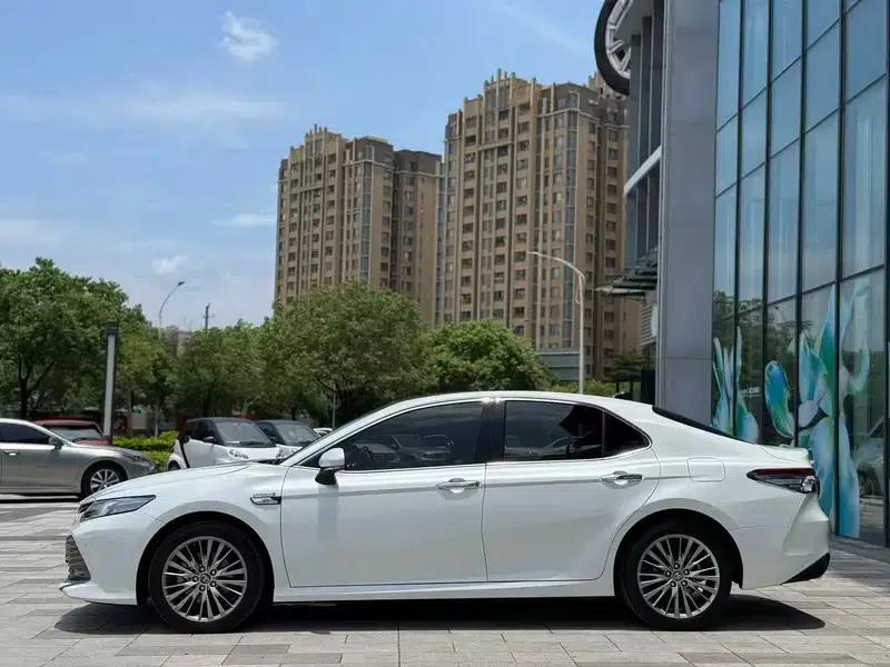Camry 2019 Hybrid 2.5HG Luxury Edition (China VI Emission Standard) — миниатюра 4