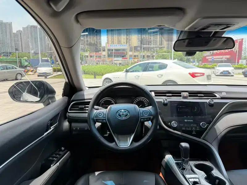 Camry 2019 Hybrid 2.5HG Luxury Edition (China VI Emission Standard) — миниатюра 10