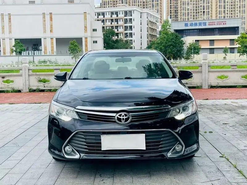2015 Camry 2.5G Luxury Navigation Edition — миниатюра 2