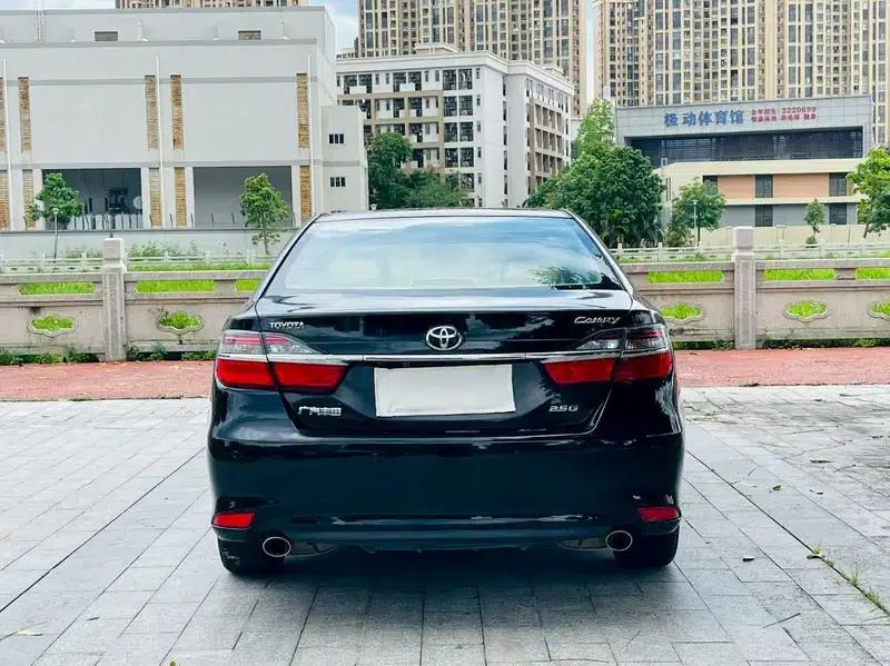 2015 Camry 2.5G Luxury Navigation Edition — миниатюра 5