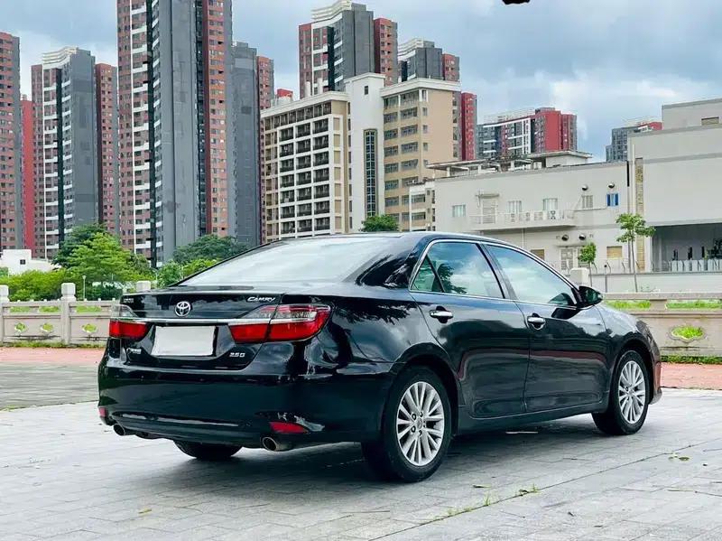 2015 Camry 2.5G Luxury Navigation Edition — миниатюра 6