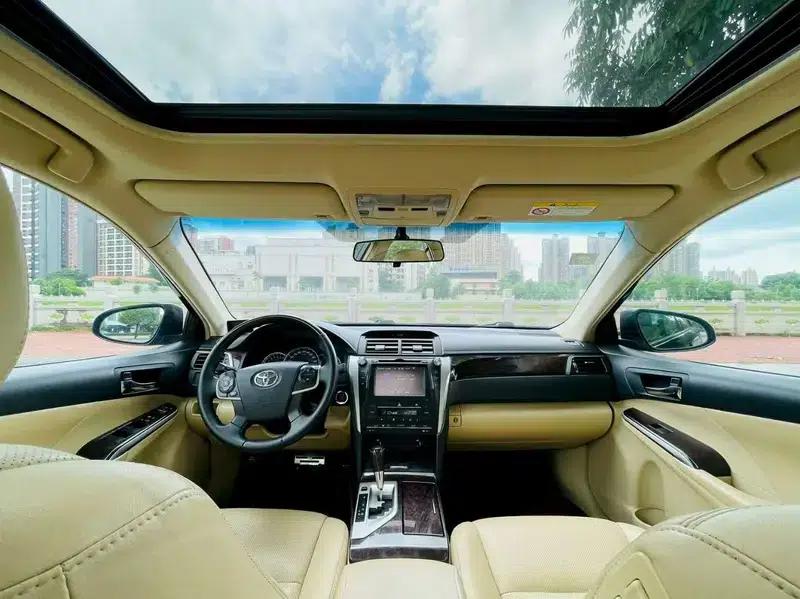 2015 Camry 2.5G Luxury Navigation Edition — миниатюра 7