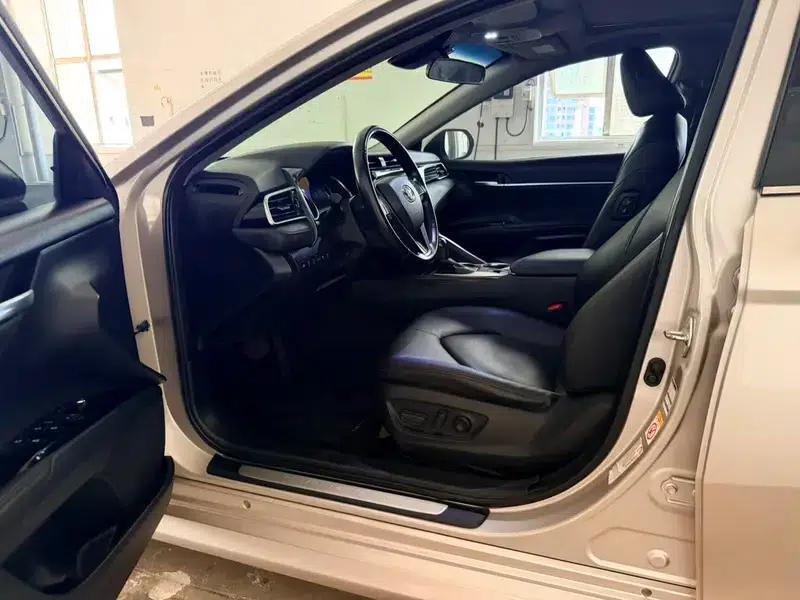 2018 Camry 2.5G Luxury Edition — миниатюра 12