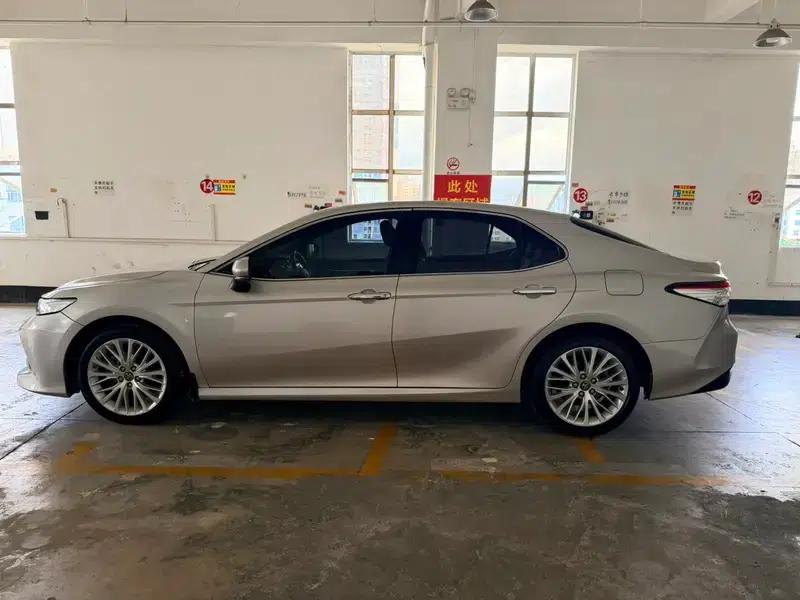 2018 Camry 2.5G Luxury Edition — миниатюра 4