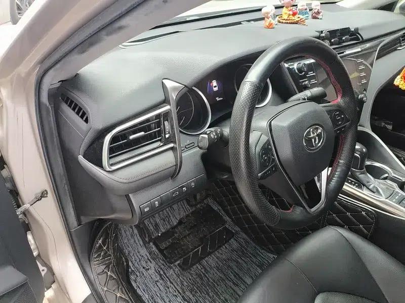 2018 Camry 2.5G Luxury Edition — миниатюра 13