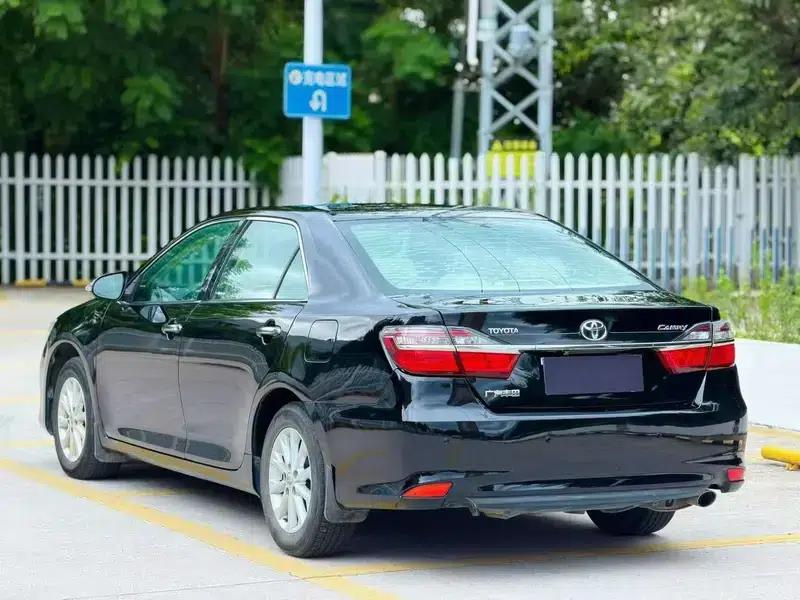 Camry 2016 2.0E 10th Anniversary Elite Edition — миниатюра 4