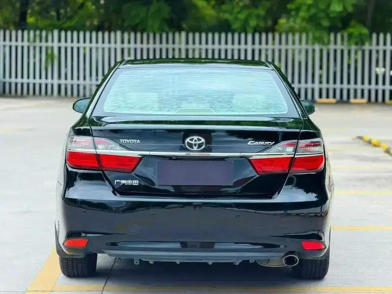 Camry 2016 2.0E 10th Anniversary Elite Edition — миниатюра 5