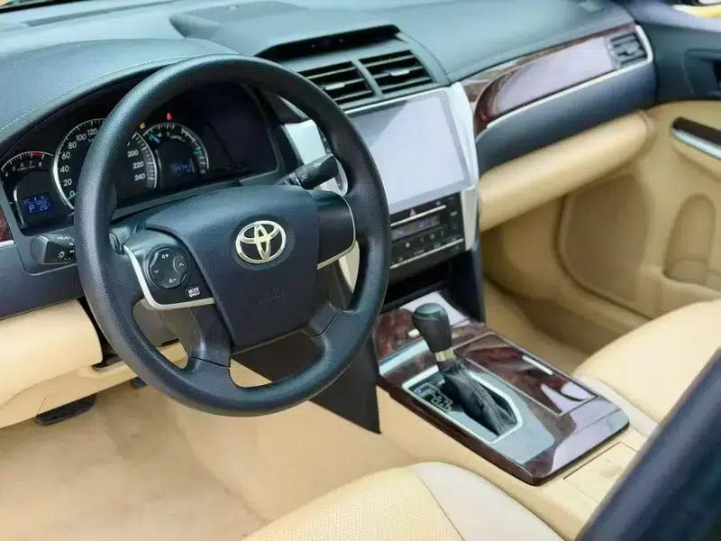 Camry 2016 2.0E 10th Anniversary Elite Edition — миниатюра 7