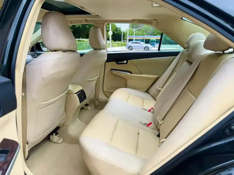 Camry 2016 2.0E 10th Anniversary Elite Edition — миниатюра 9